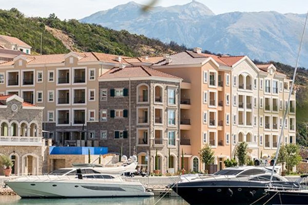 Luštica Bay