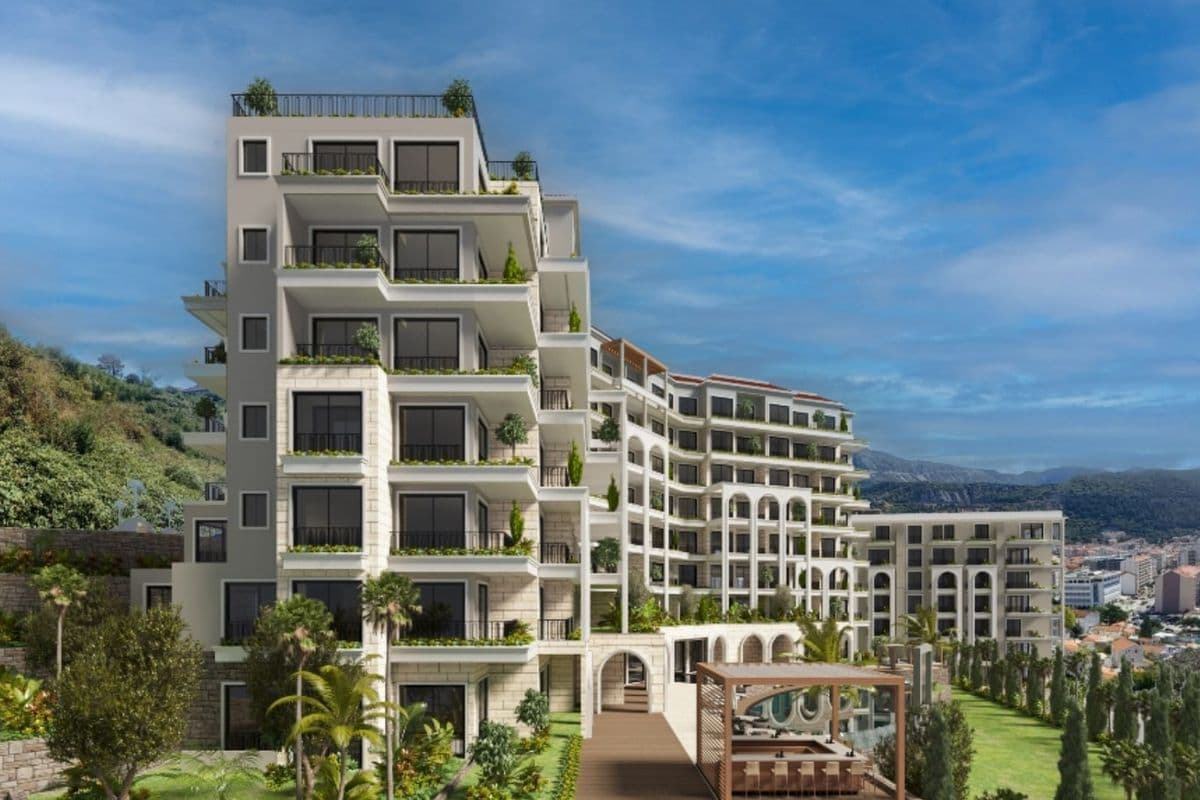 Royal View Resort & Spa City