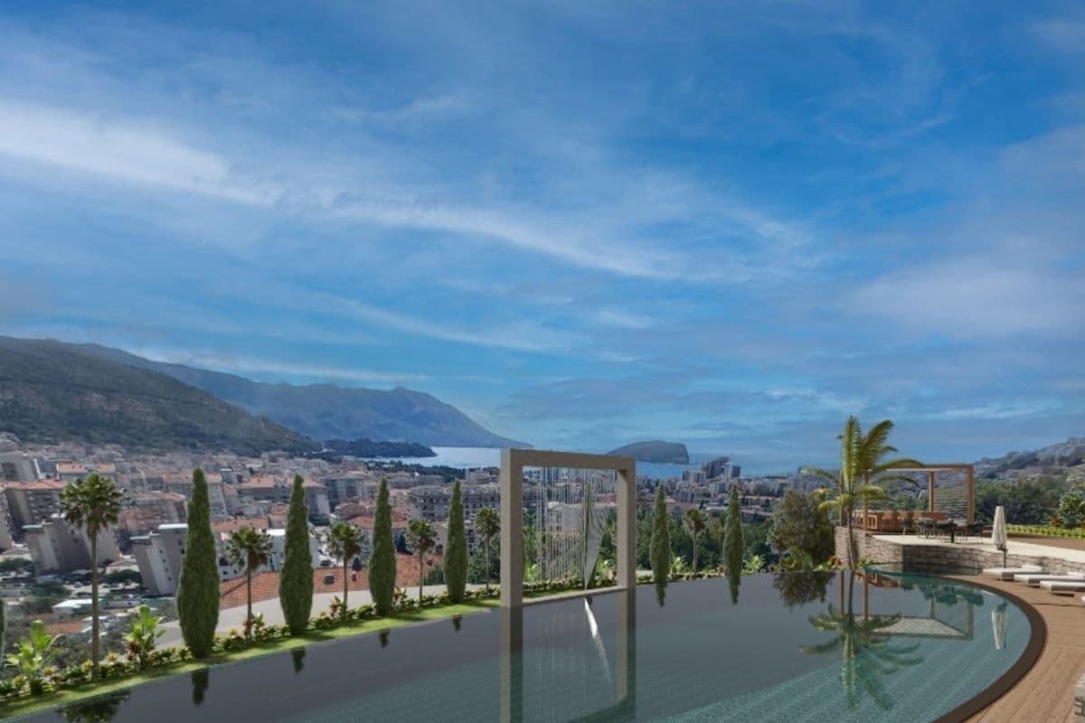 Royal View Resort & Spa City