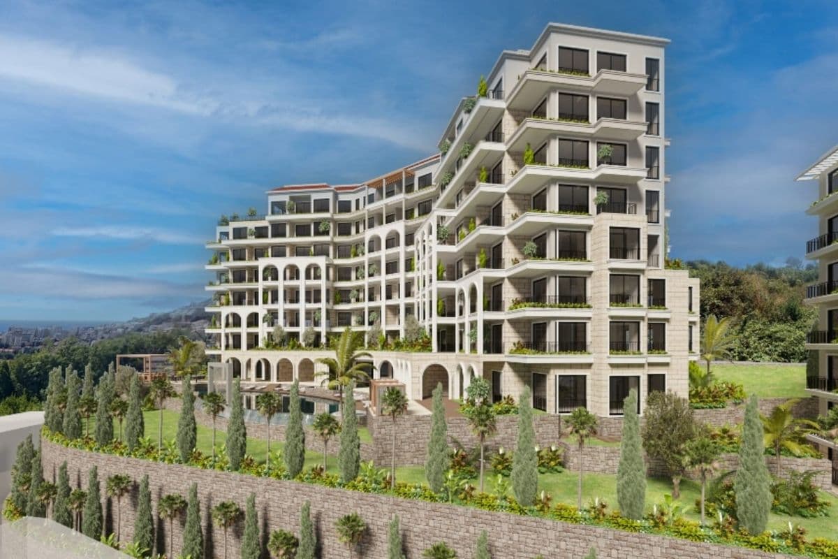 Royal View Resort & Spa City