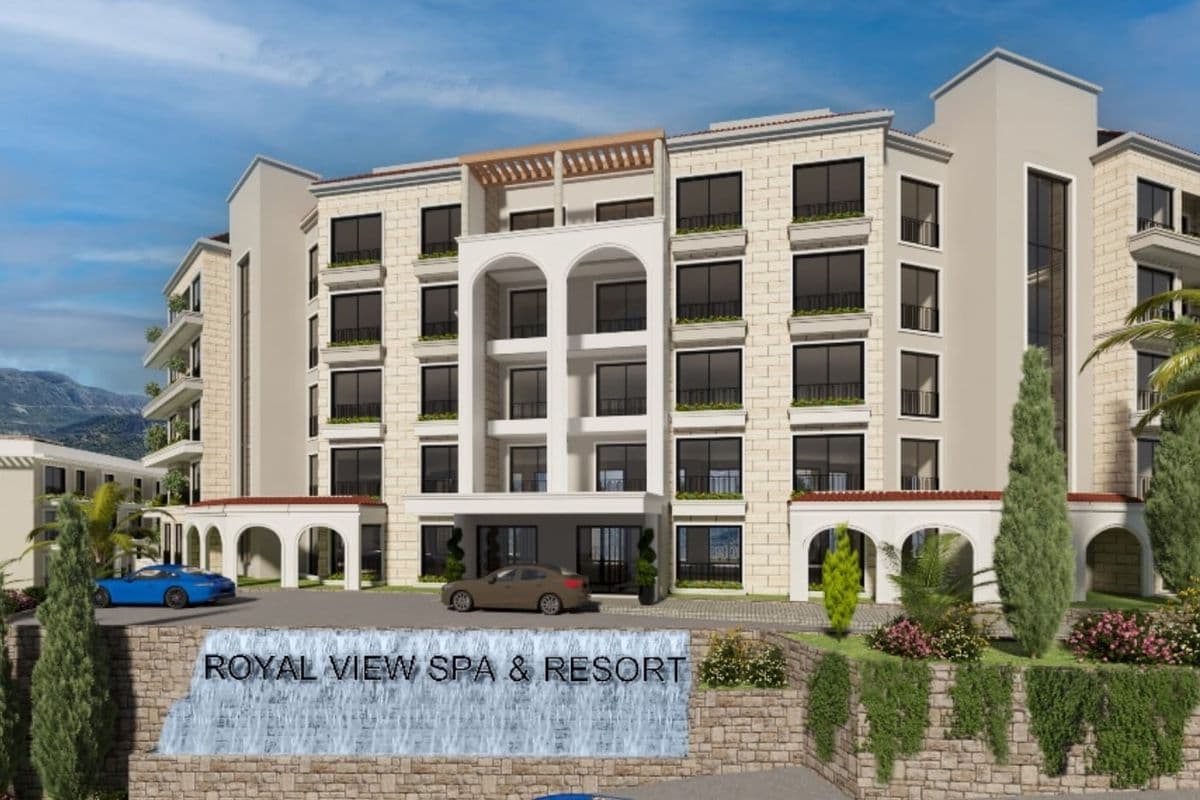 Royal View Resort & Spa City